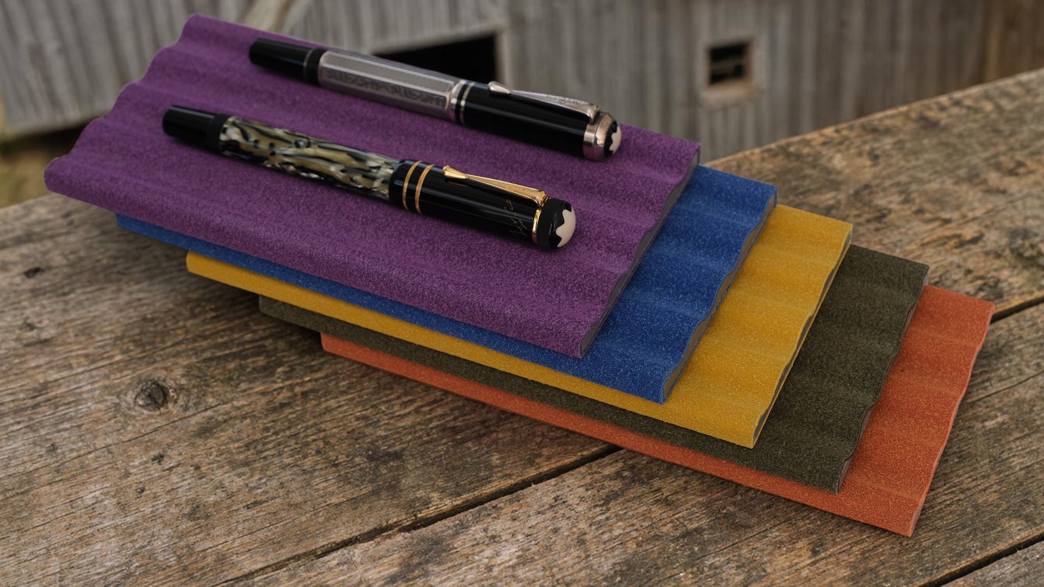 E014 - PEN DISPLAY MAT - 4 PENS