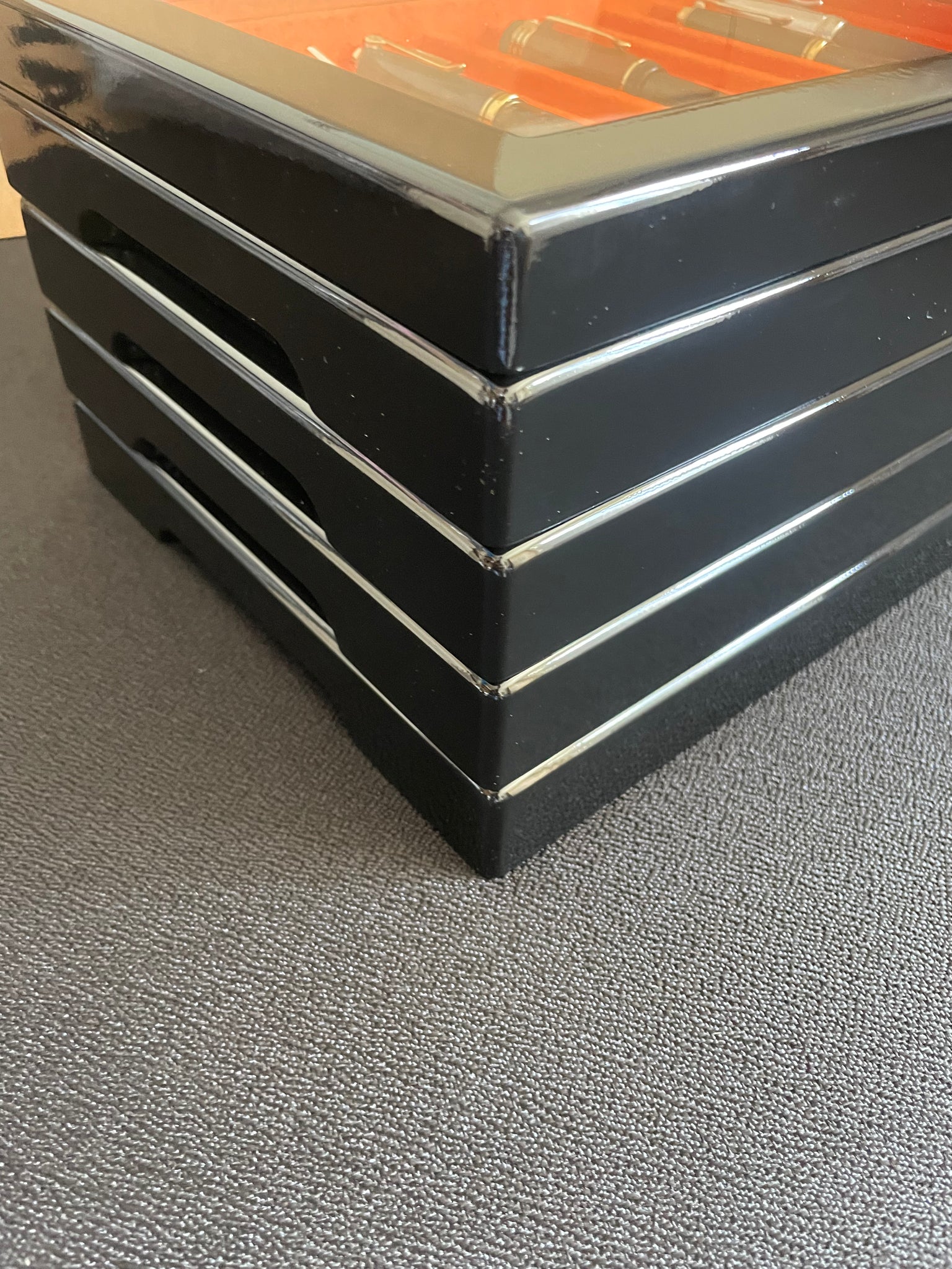 STORAGE TRAY WITHOUT GLASS LID (Piano Black)