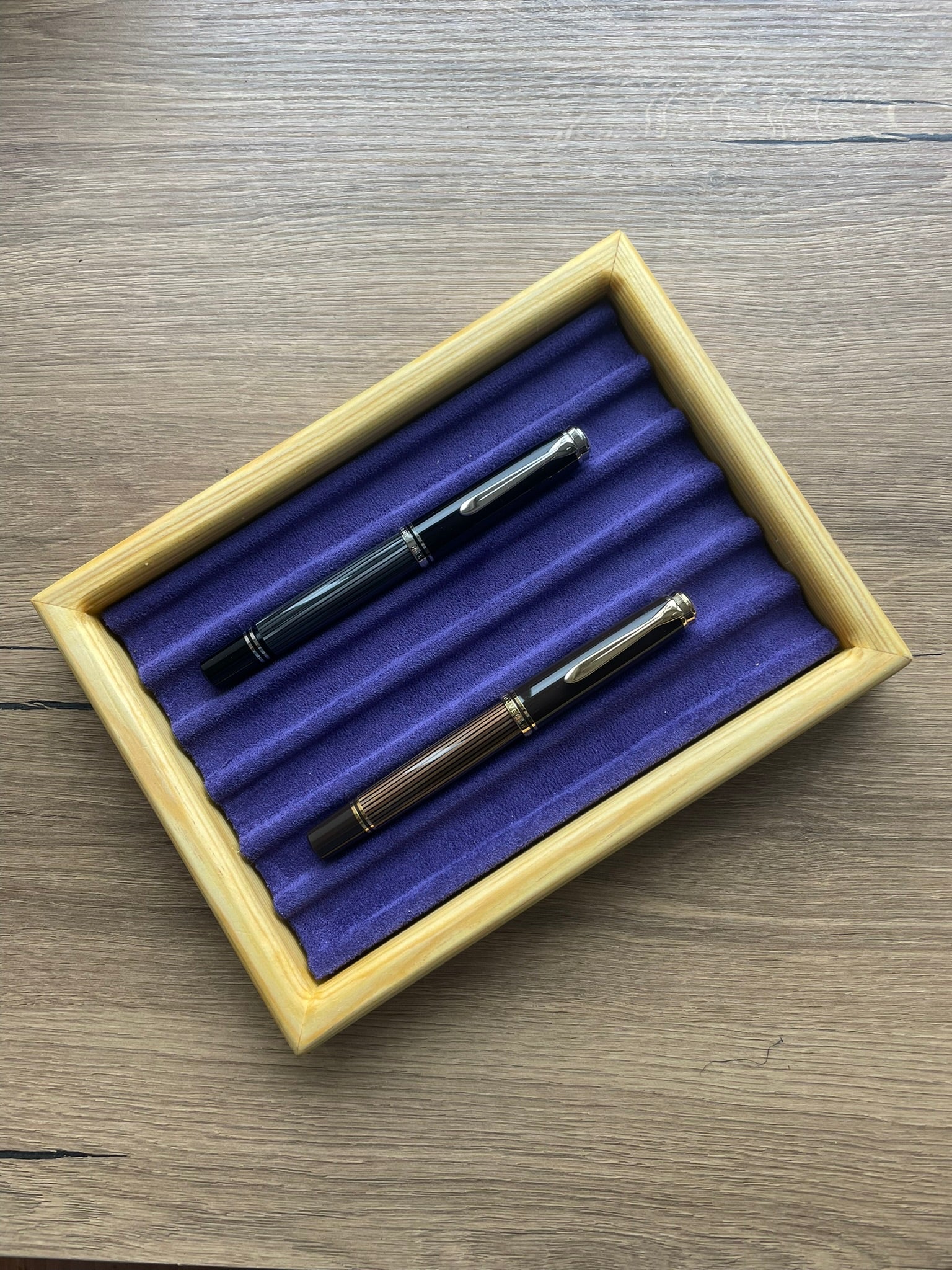 E017- SOLID PINE PEN TRAY - 6 PENCILS