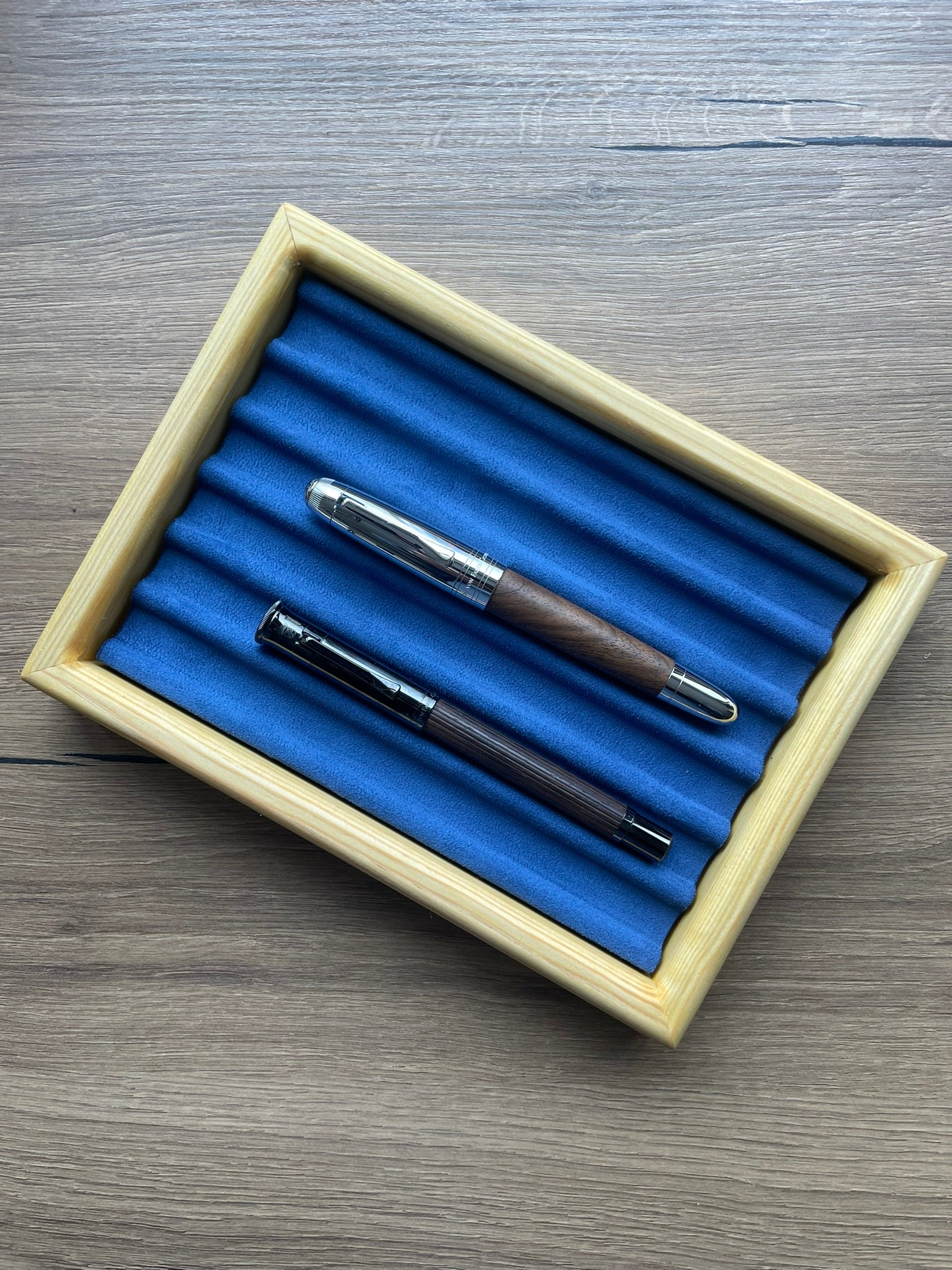 E017- SOLID PINE PEN TRAY - 6 PENCILS