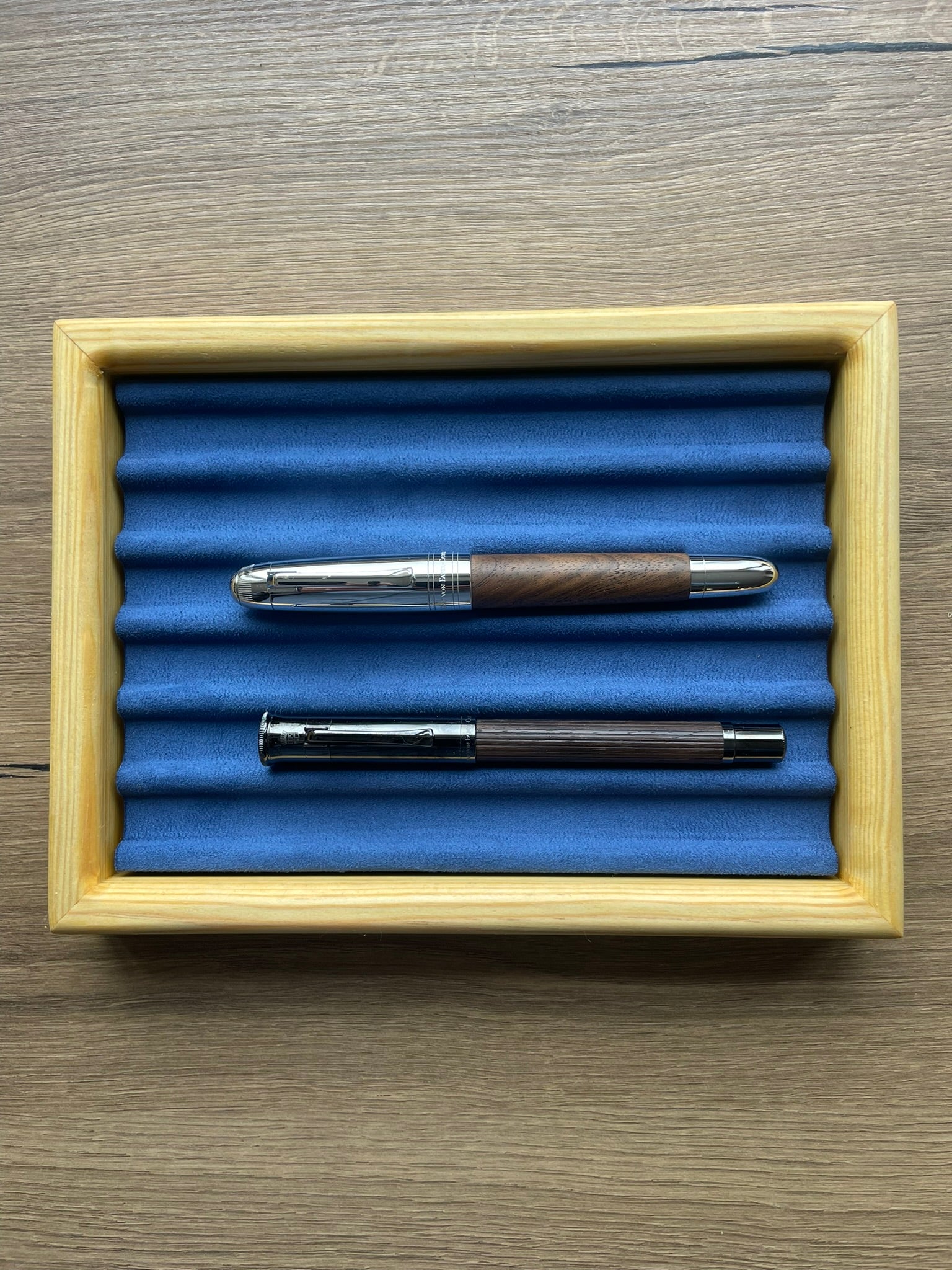 E017- SOLID PINE PEN TRAY - 6 PENCILS