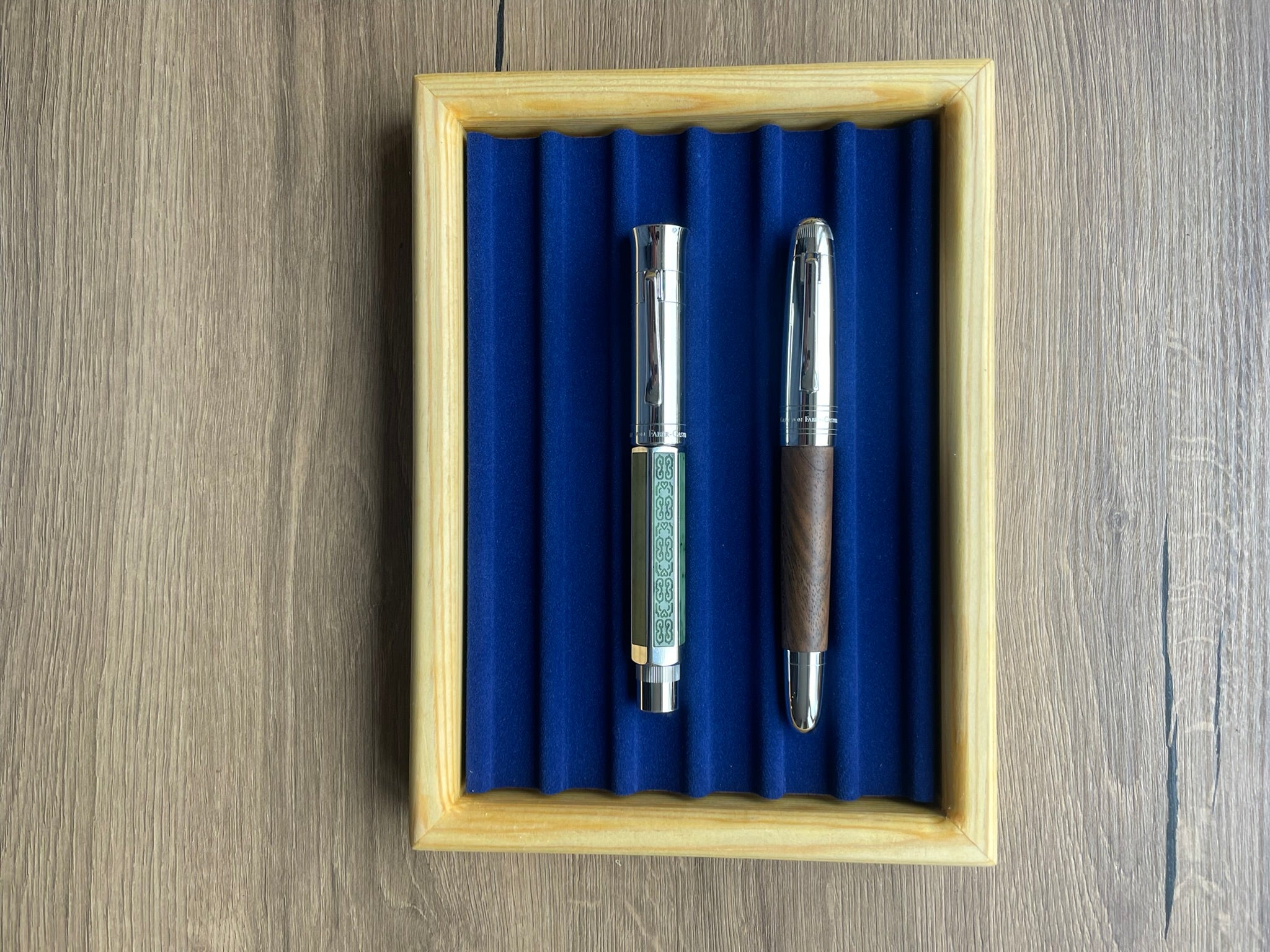 E017- SOLID PINE PEN TRAY - 6 PENCILS