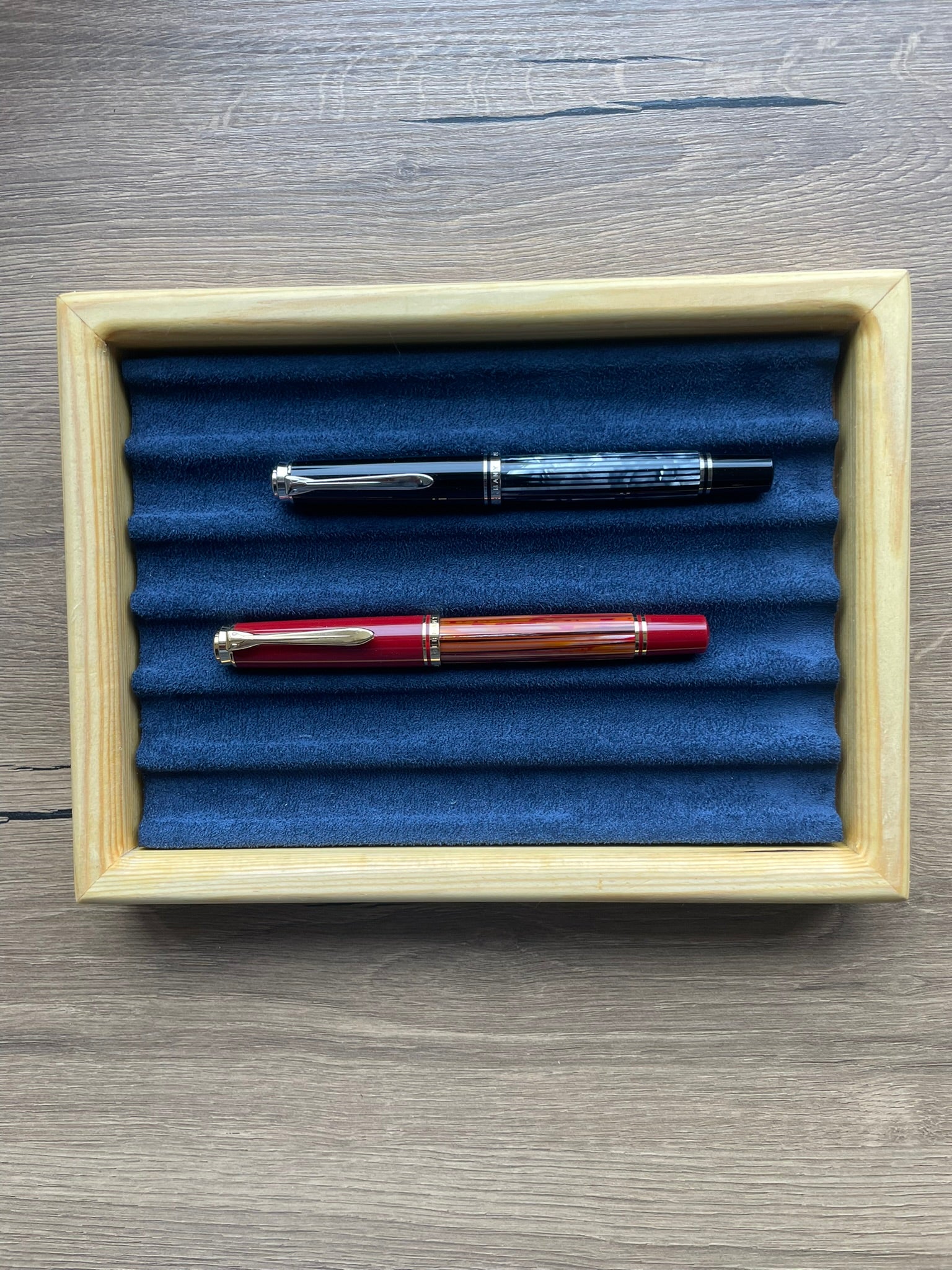 E017- SOLID PINE PEN TRAY - 6 PENCILS