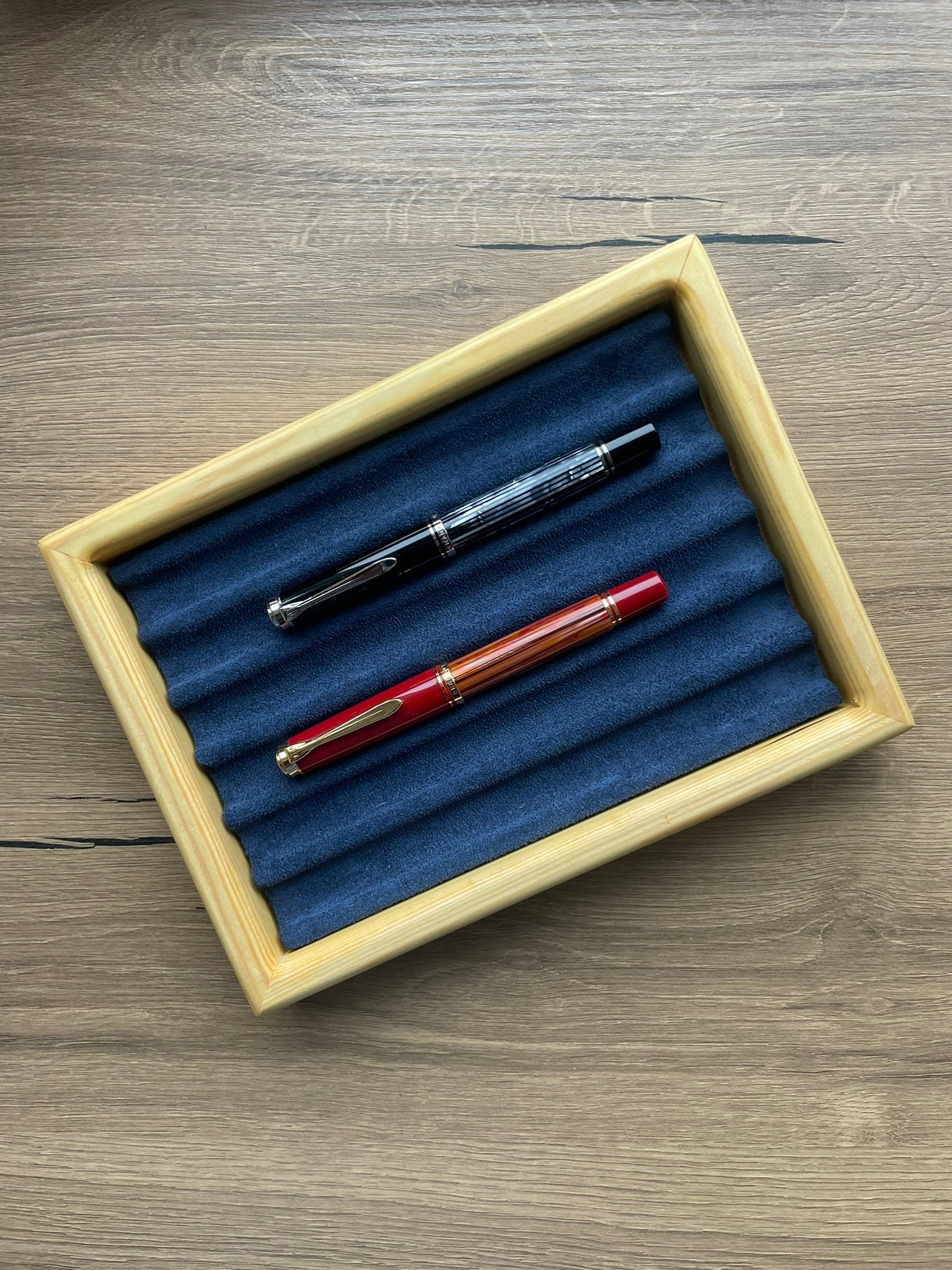 E017- SOLID PINE PEN TRAY - 6 PENCILS