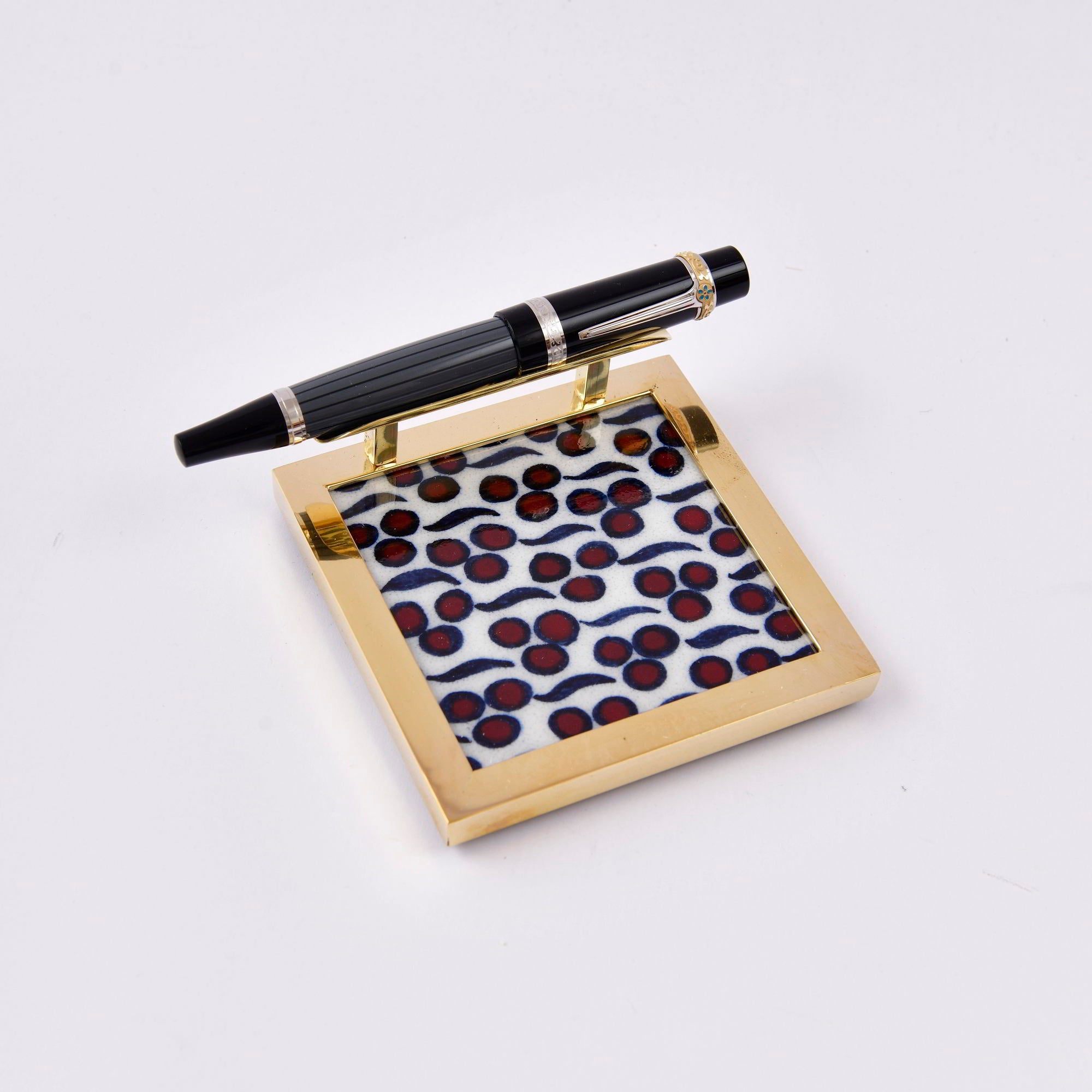G002 -  SOLID BRASS & ART TILE PEN STAND
